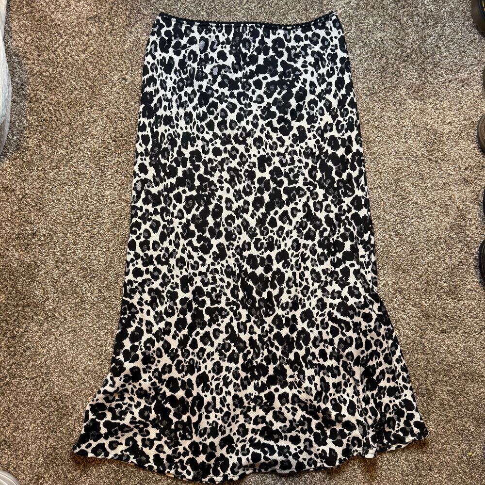 Midi Renee C.‎ Black Grey White Leopard Print Skirt Trendy Grunge Indie Casual